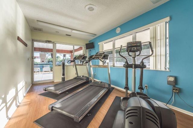 28 Pine Arbor Lane 101, Vero Beach, FL 32962