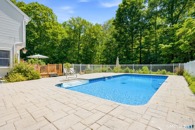 85 Scenic Court, Cheshire, CT 06410