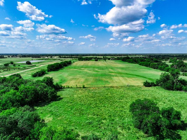 7801 W Interstate Highway 30, Cumby, TX 75433