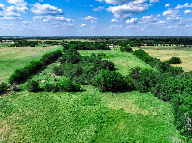 7801 W Interstate Highway 30, Cumby, TX 75433