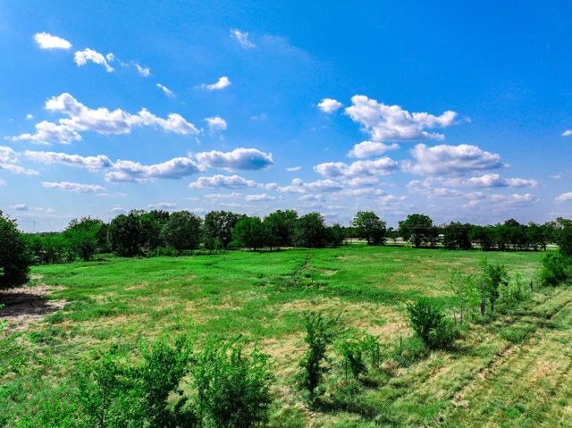 7801 W Interstate Highway 30, Cumby, TX 75433