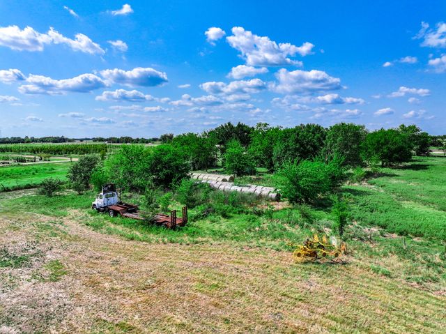 7801 W Interstate Highway 30, Cumby, TX 75433