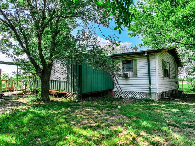 7801 W Interstate Highway 30, Cumby, TX 75433