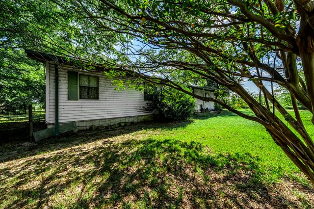 7801 W Interstate Highway 30, Cumby, TX 75433