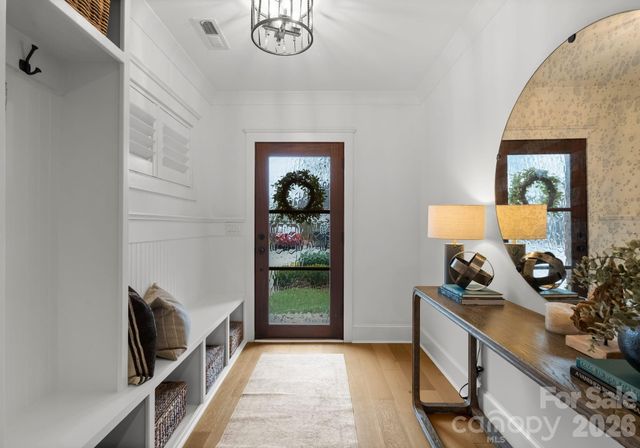 512 Living Way, Charlotte, NC 28204