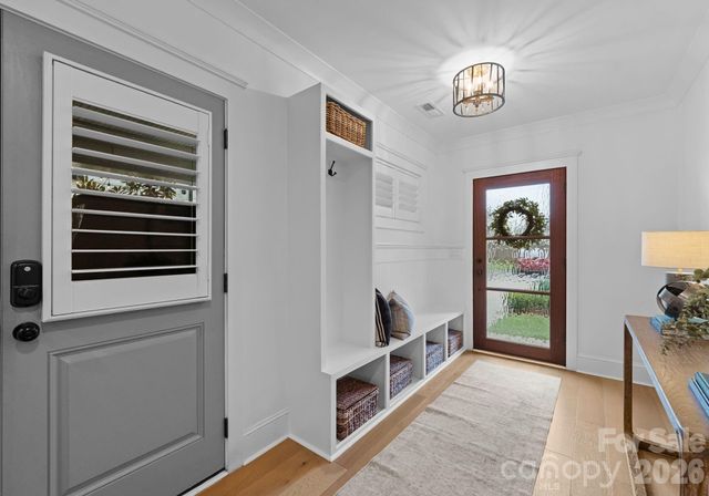 512 Living Way, Charlotte, NC 28204