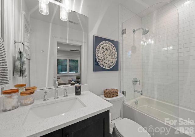 512 Living Way, Charlotte, NC 28204