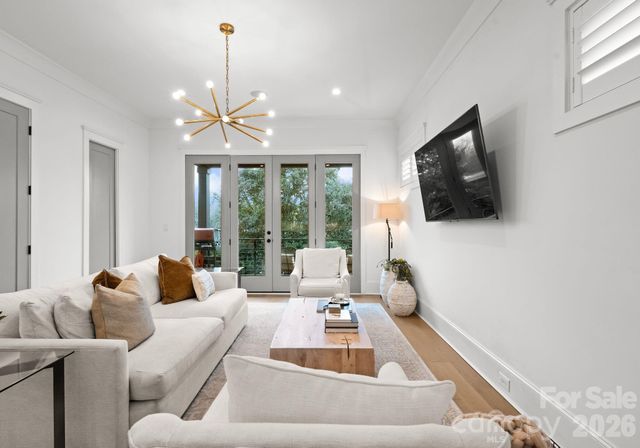 512 Living Way, Charlotte, NC 28204