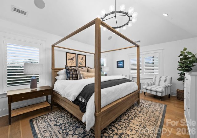 512 Living Way, Charlotte, NC 28204