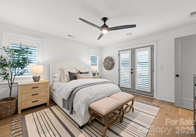 512 Living Way, Charlotte, NC 28204