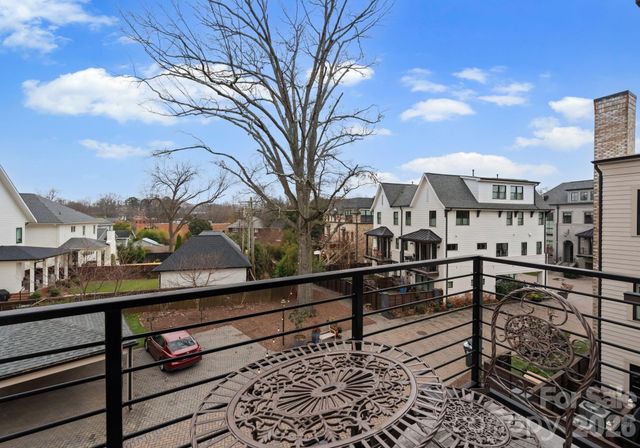 512 Living Way, Charlotte, NC 28204