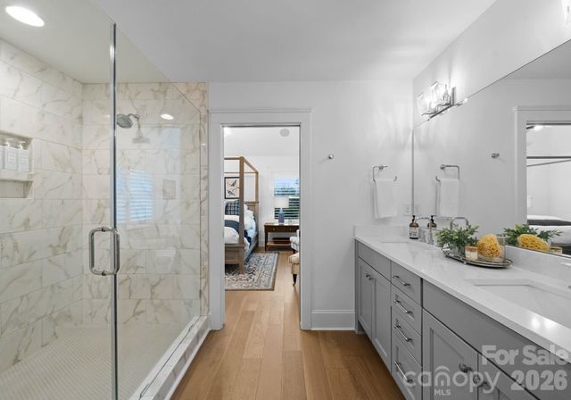 512 Living Way, Charlotte, NC 28204