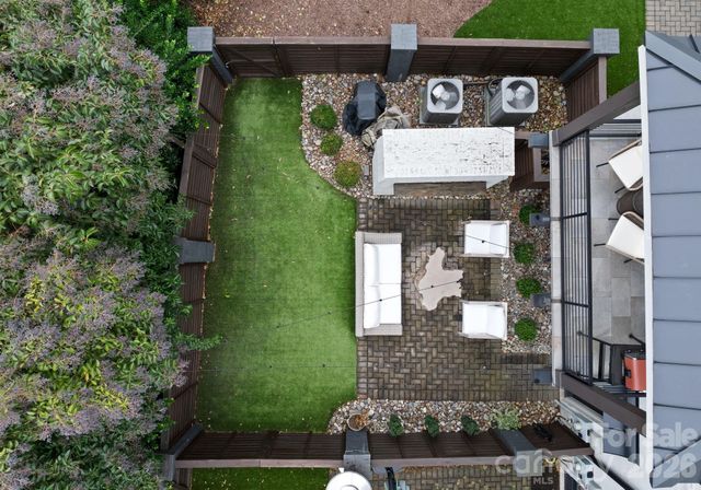 512 Living Way, Charlotte, NC 28204