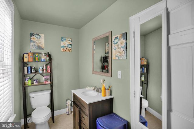 317 W HIGH ST, Womelsdorf, PA 19567