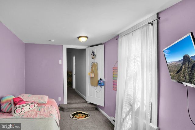 317 W HIGH ST, Womelsdorf, PA 19567