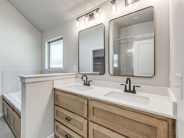 1206 Wisteria Way, Noble, OK 73068