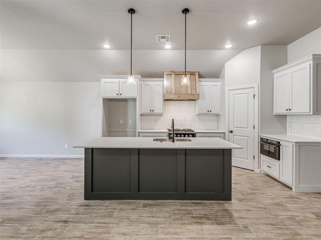 1206 Wisteria Way, Noble, OK 73068