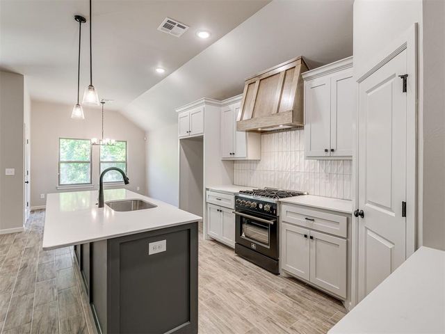 1206 Wisteria Way, Noble, OK 73068