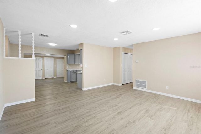 7237 WILLOWWOOD STREET, Orlando, FL 32818