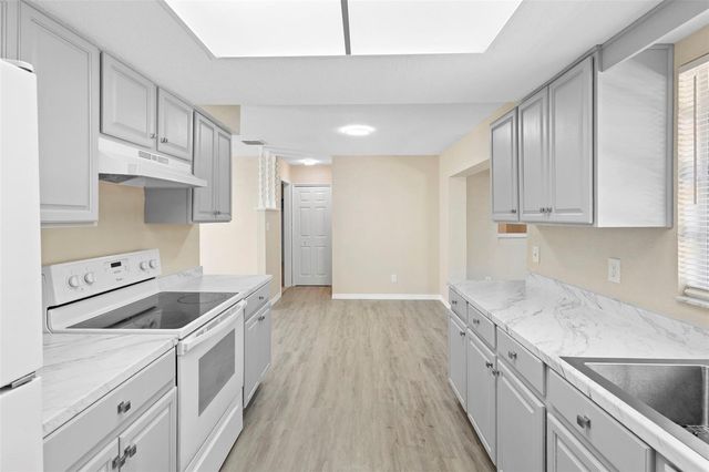 7237 WILLOWWOOD STREET, Orlando, FL 32818