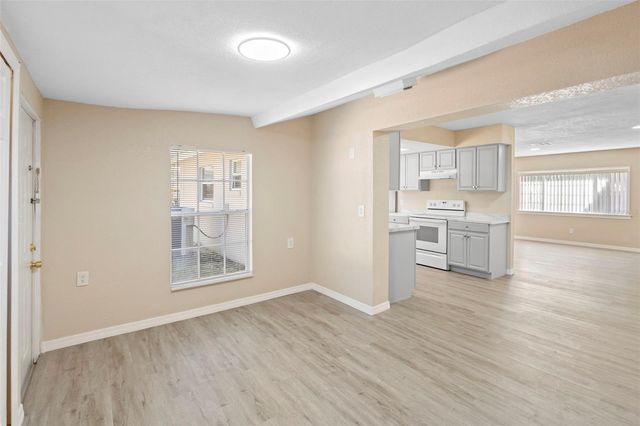 7237 WILLOWWOOD STREET, Orlando, FL 32818