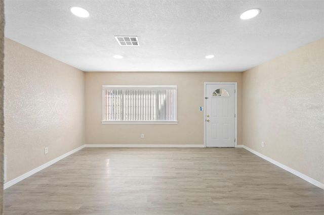 7237 WILLOWWOOD STREET, Orlando, FL 32818