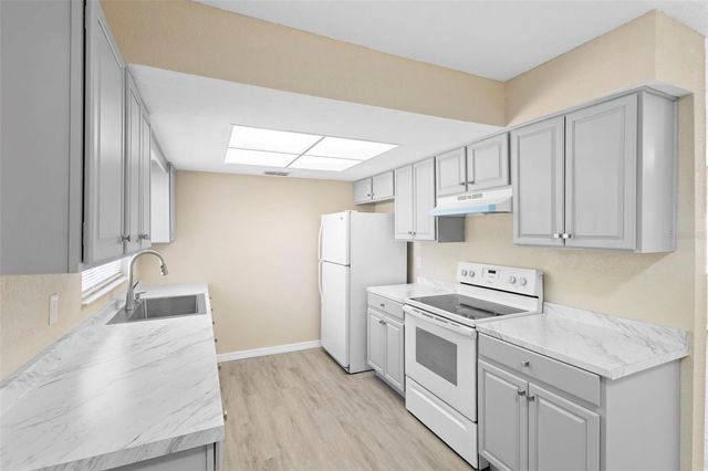 7237 WILLOWWOOD STREET, Orlando, FL 32818