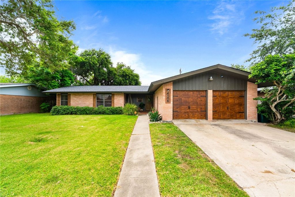 426 Troy Dr, Corpus Christi, TX 78412 — exterior