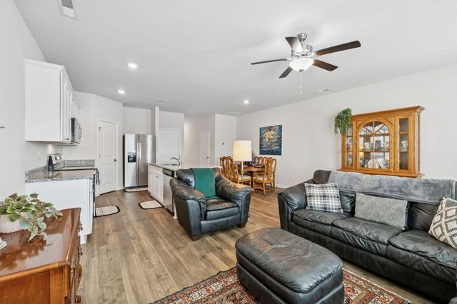 404 Masters Way, Dickson, TN 37055