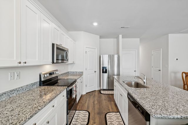 404 Masters Way, Dickson, TN 37055