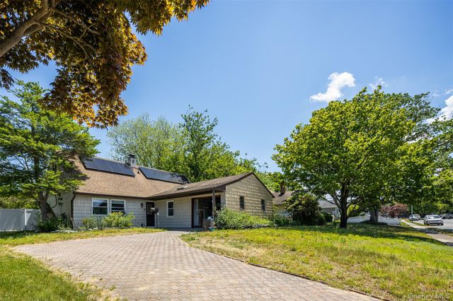 215 Avondale Drive, Centereach, NY 11720