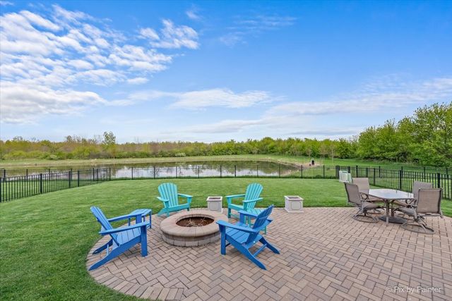 852 Wildwood Drive, Pingree Grove, IL 60140