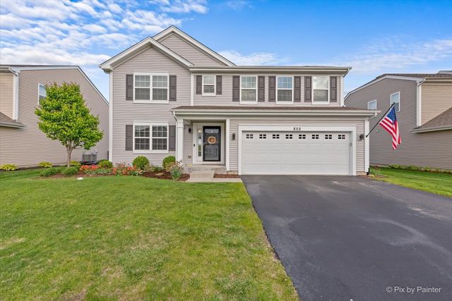 852 Wildwood Drive, Pingree Grove, IL 60140
