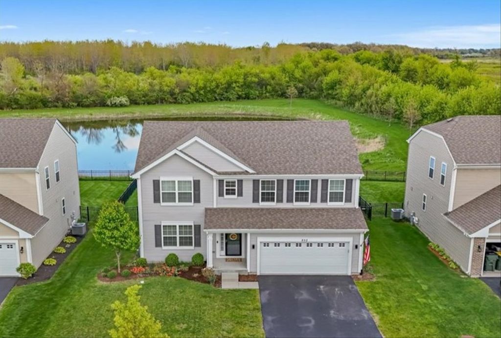 852 Wildwood Drive, Pingree Grove, IL 60140