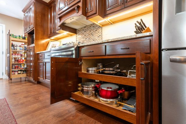 2700 CHAMBRAY RD, Columbia, MO 65203