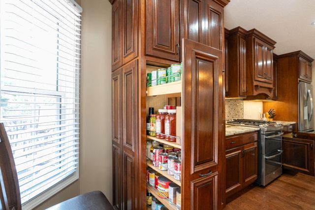 2700 CHAMBRAY RD, Columbia, MO 65203