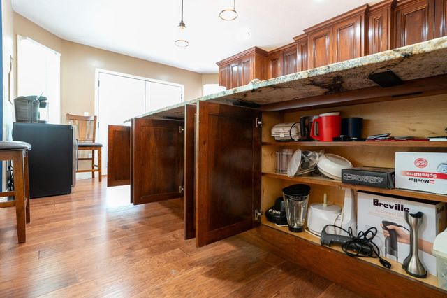 2700 CHAMBRAY RD, Columbia, MO 65203