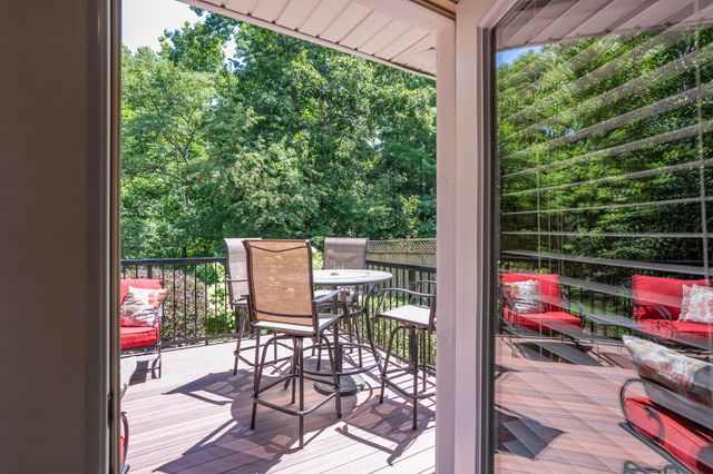 2700 CHAMBRAY RD, Columbia, MO 65203