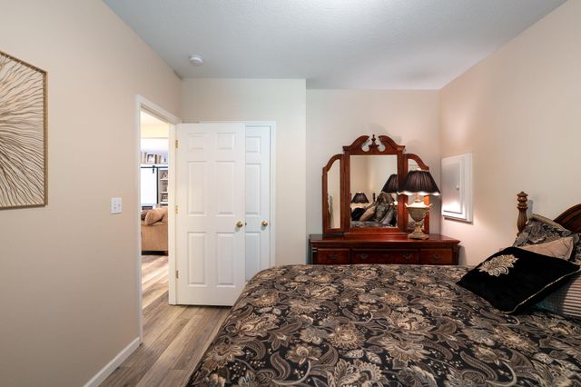2700 CHAMBRAY RD, Columbia, MO 65203
