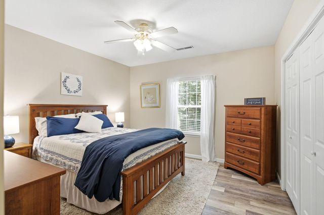 2700 CHAMBRAY RD, Columbia, MO 65203