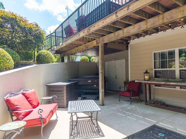 2700 CHAMBRAY RD, Columbia, MO 65203