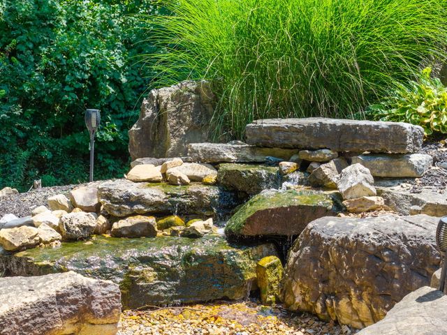 2700 CHAMBRAY RD, Columbia, MO 65203