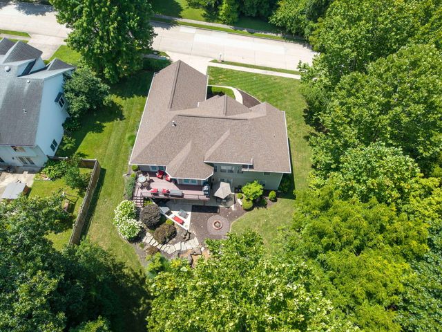 2700 CHAMBRAY RD, Columbia, MO 65203