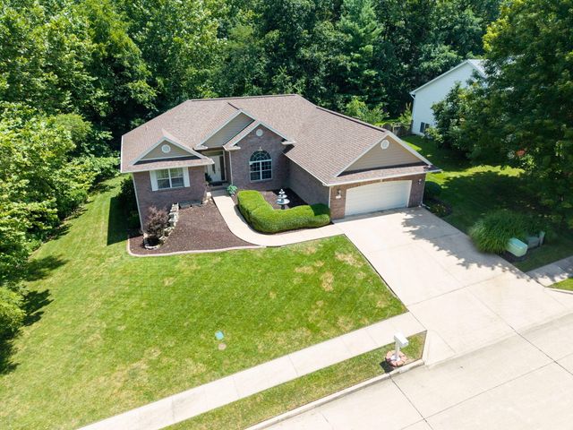 2700 CHAMBRAY RD, Columbia, MO 65203