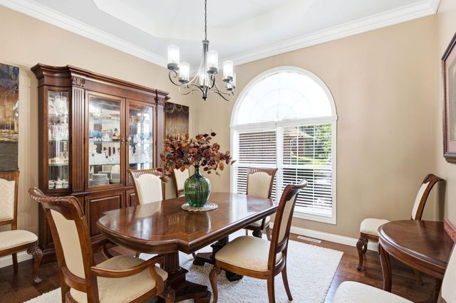 2700 CHAMBRAY RD, Columbia, MO 65203
