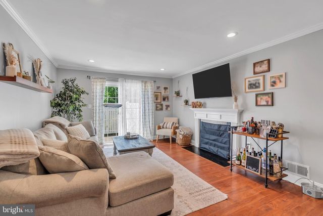 124 MILL RUN, Hightstown, NJ 08520
