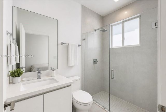 10384 NW 67th Terrace, Doral, FL 33178