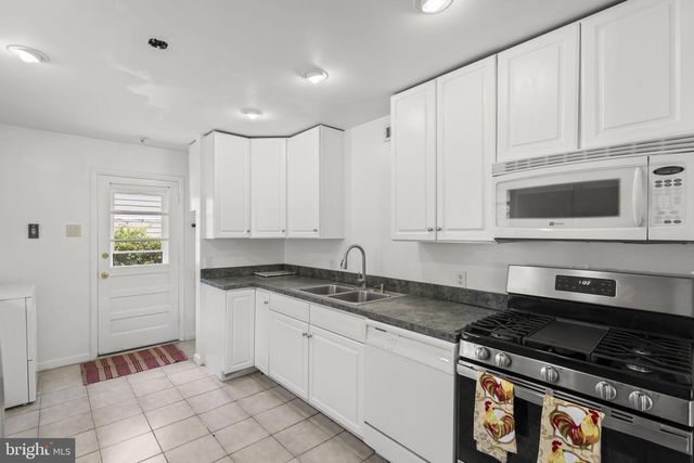 5523 HALWIS ST, Alexandria, VA 22303