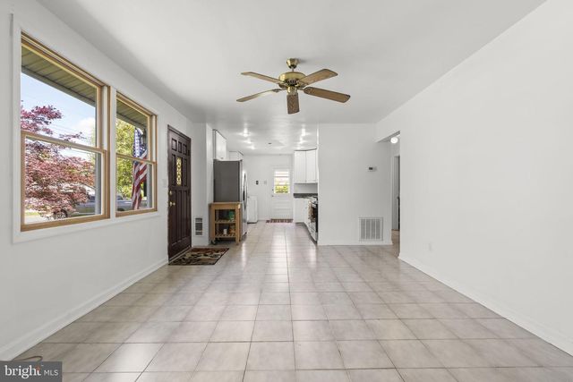 5523 HALWIS ST, Alexandria, VA 22303