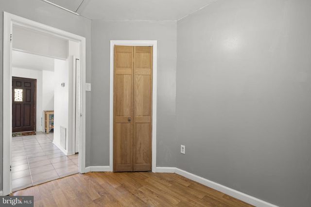 5523 HALWIS ST, Alexandria, VA 22303